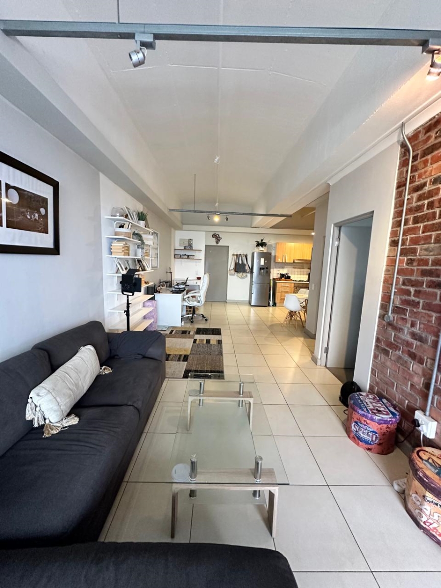 To Let 1 Bedroom Property for Rent in Woodstock Western Cape